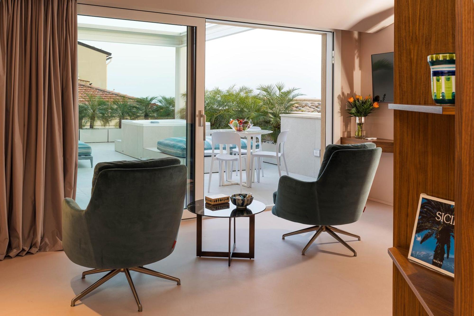 Taormina Infinity Suites Экстерьер фото